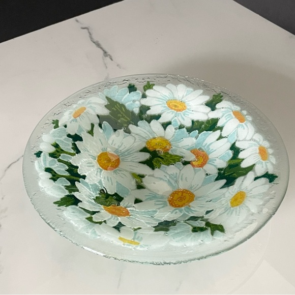 8.5" Daisy Bowl by Peggy Karr - Picture 5 of 8